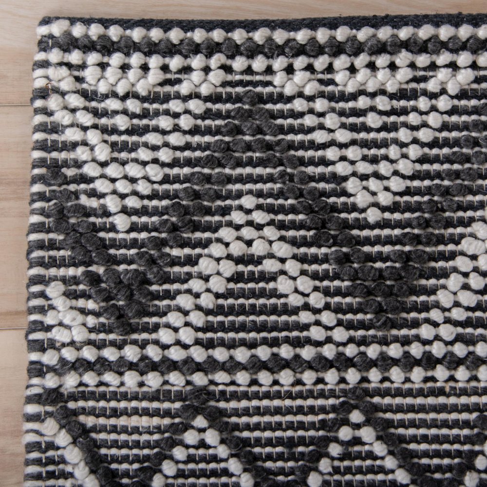 8' x 10' Hand-Woven Rectangle Rug. Picture 2