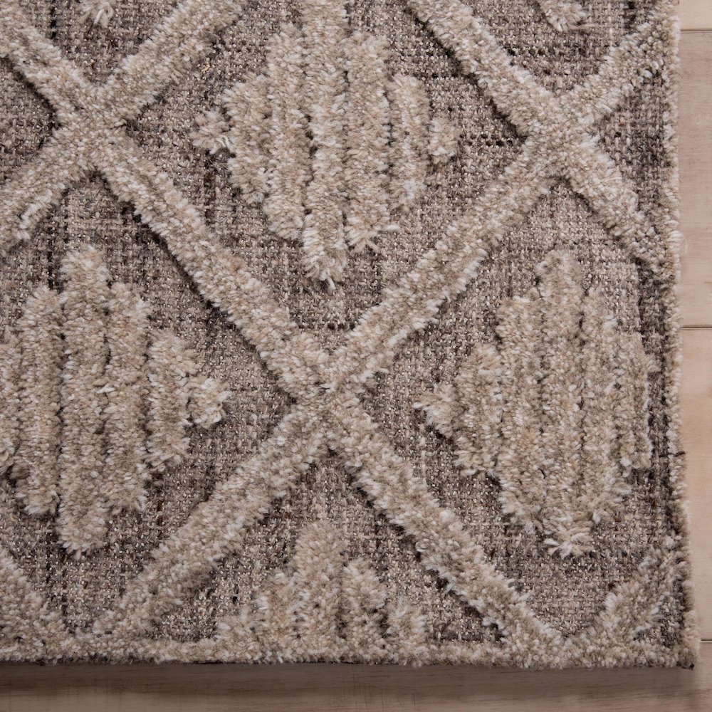 8' x 10' Hand-Tufted Rectangle Rug. Picture 2