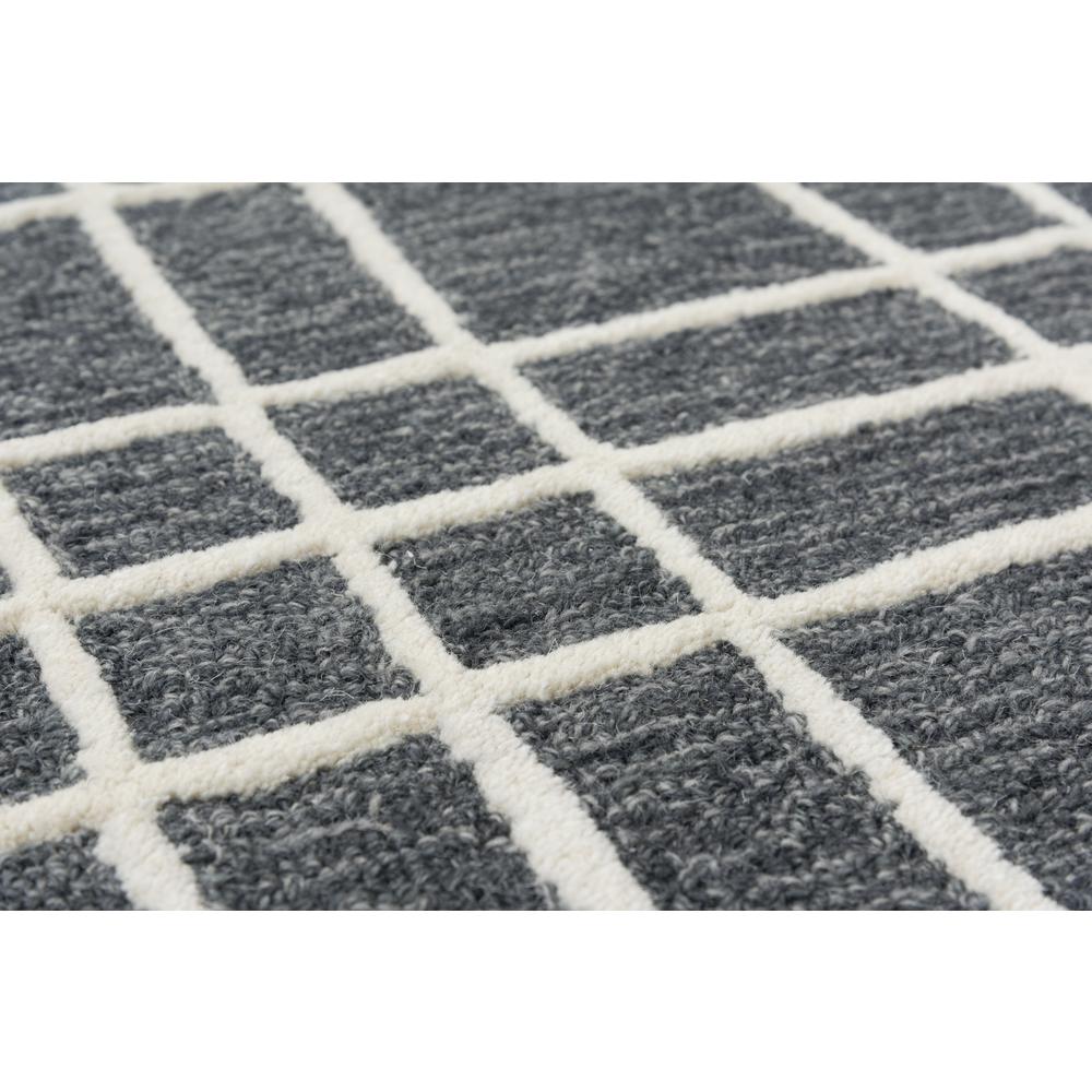 8' x 10' Hand-Tufted Rectangle Rug. Picture 2