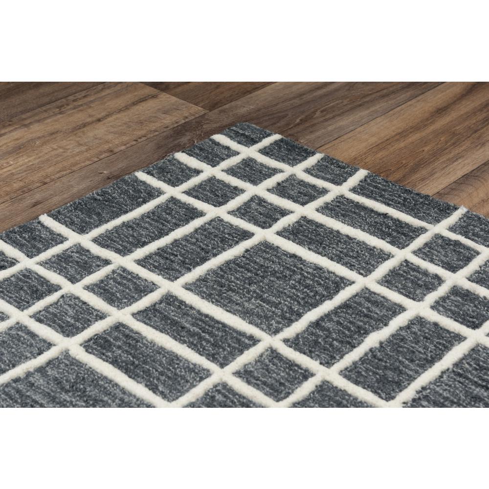 8' x 10' Hand-Tufted Rectangle Rug. Picture 3