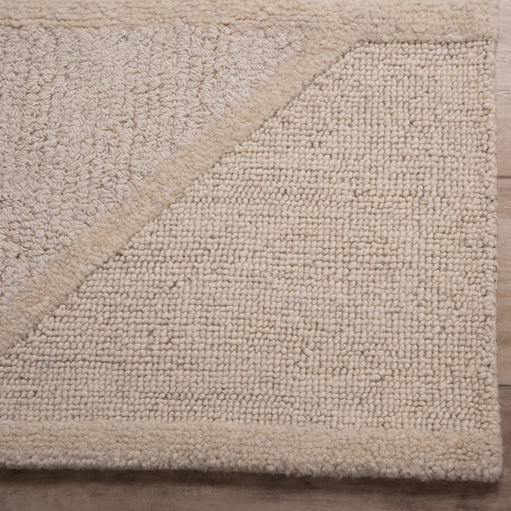 7'9" x 9'9" Cut & Loop Pile Hand Tufted Rug. Picture 2