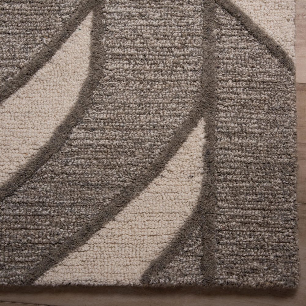 7'9" x 9'9" Cut & Loop Pile Hand Tufted Rug. Picture 2