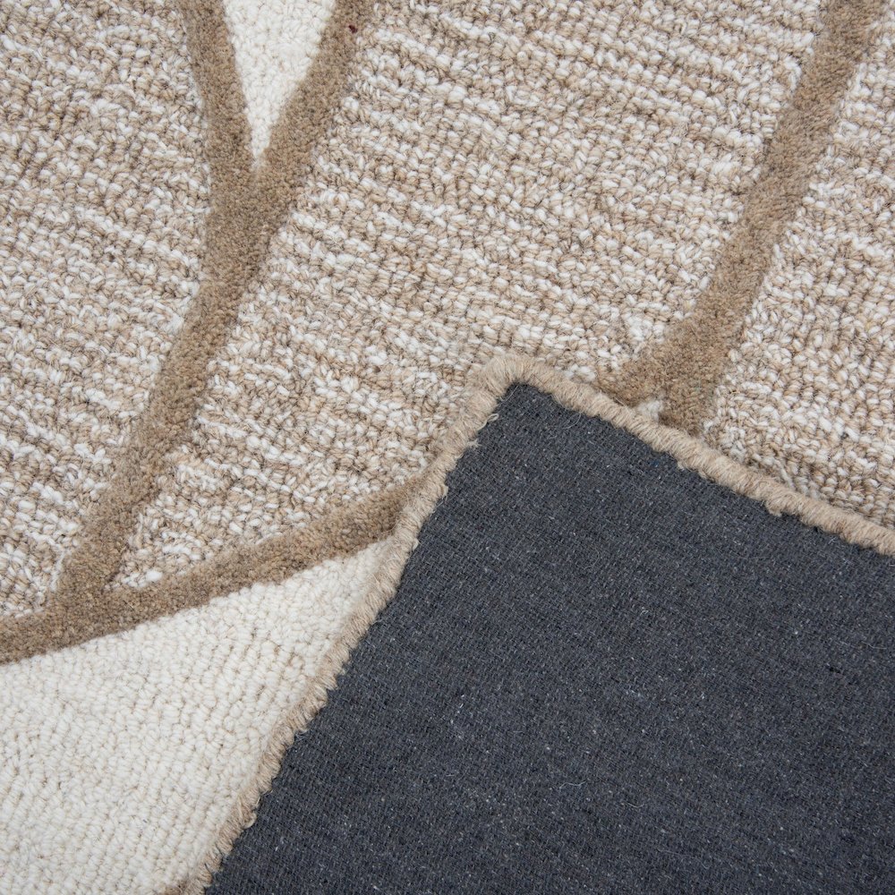 7'9" x 9'9" Cut & Loop Pile Hand Tufted Rug. Picture 6