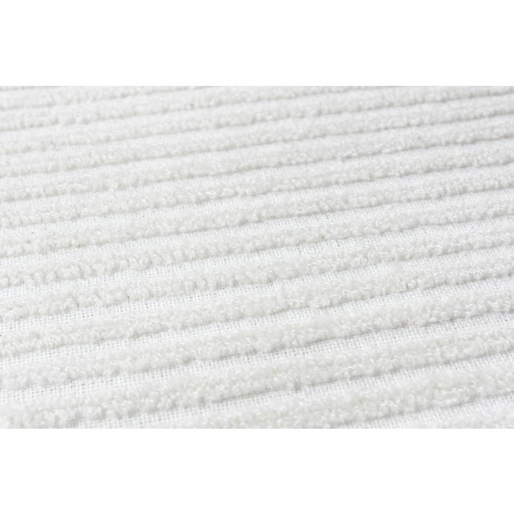 8' x 10' Hand-Tufted Rectangle Rug. Picture 3