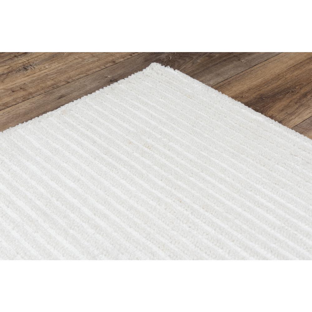8' x 10' Hand-Tufted Rectangle Rug. Picture 4