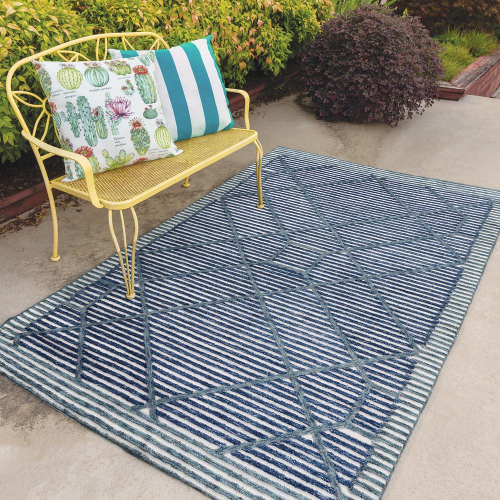 8' x 10' Hand-Tufted Rectangle Rug. Picture 5