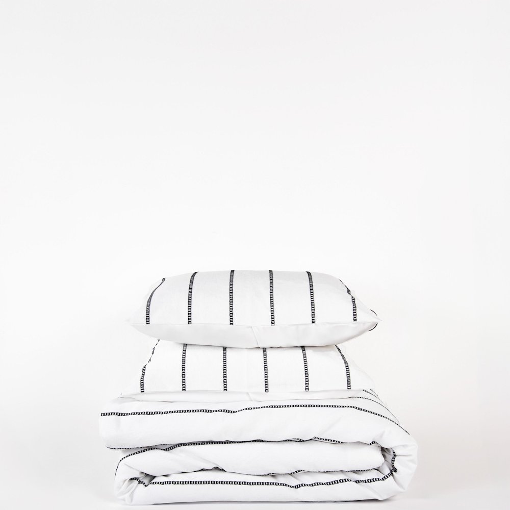 Transitional  106" x 92" Comforter. Picture 7