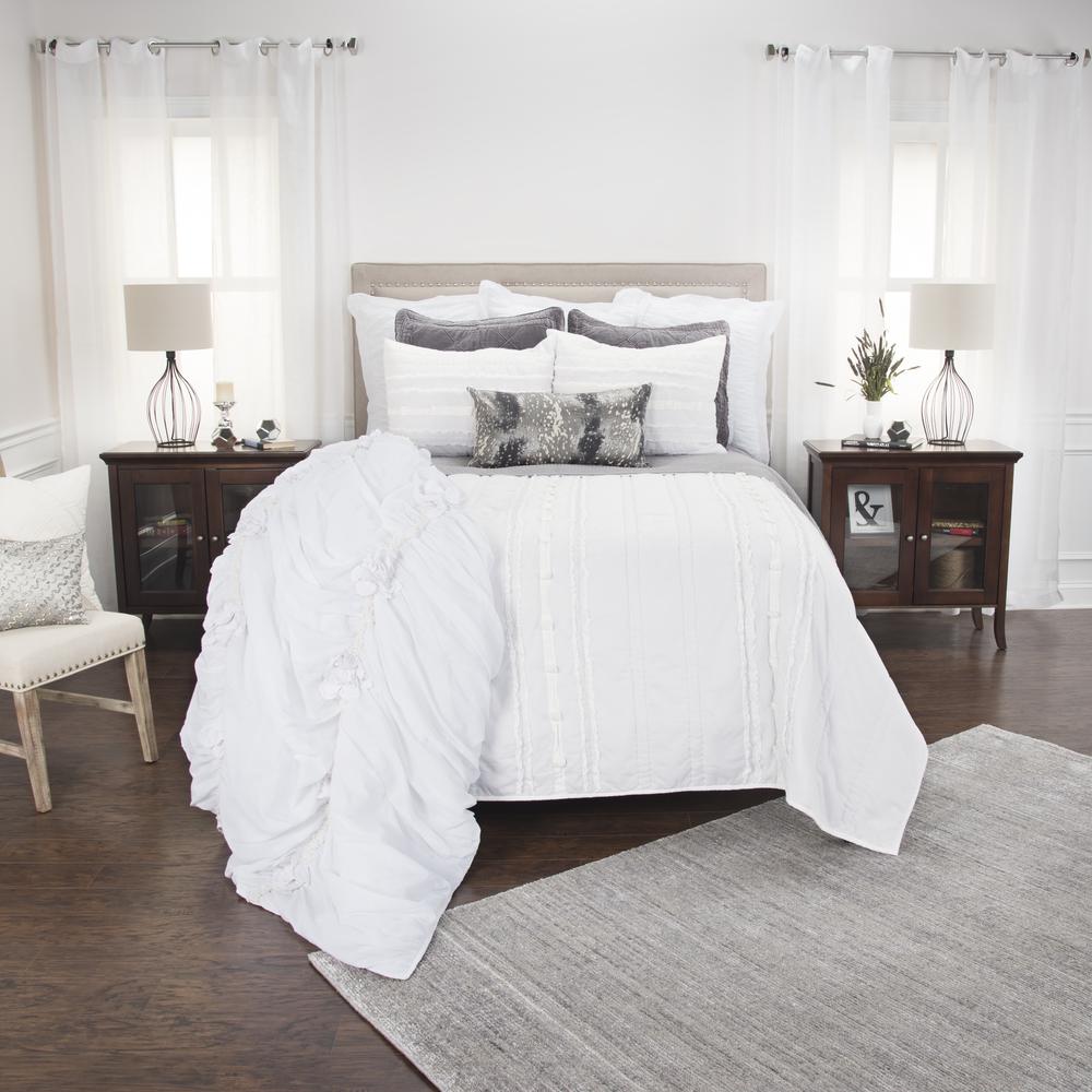 Rizzy Home 20" x 26" Standard Sham- BQ4438. Picture 5