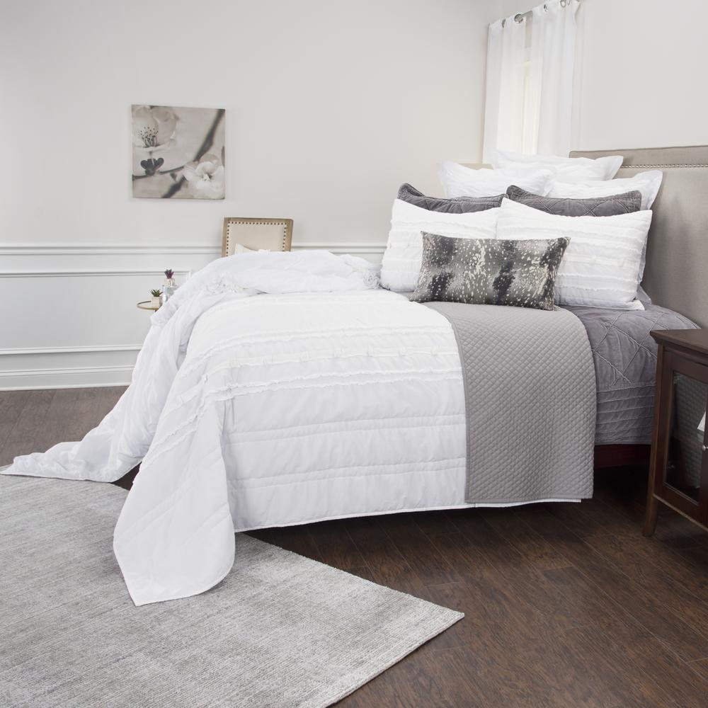 Rizzy Home 20" x 26" Standard Sham- BQ4438. Picture 6
