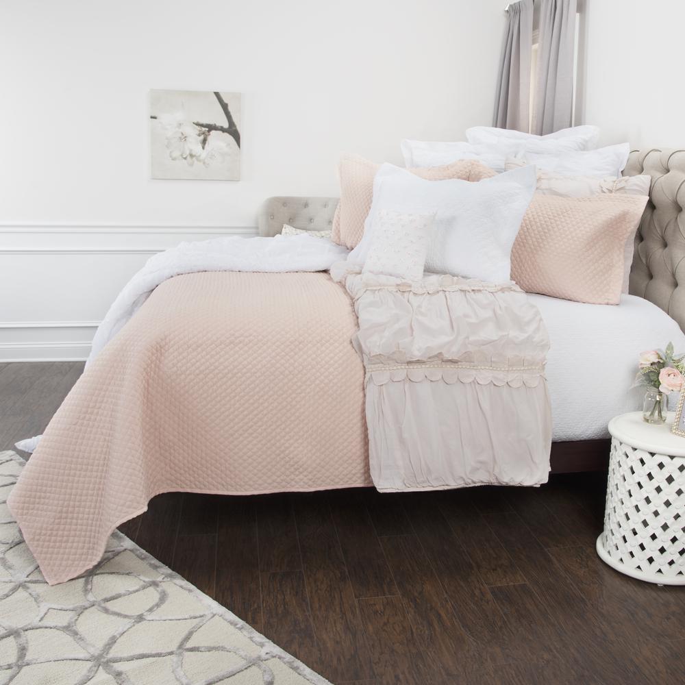 Rizzy Home 20" x 26" Standard Sham- BQ4520. Picture 6