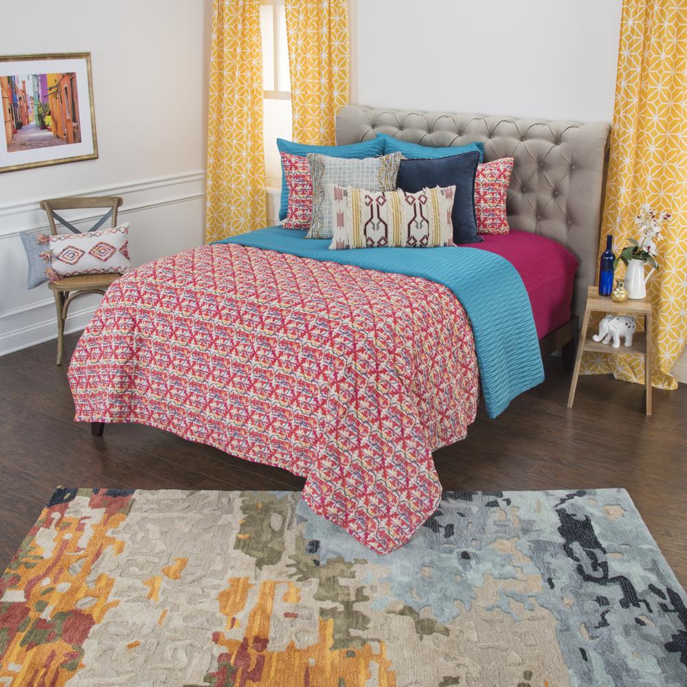 Rizzy Home 70" x 86" Quilt- BQ4570. Picture 3