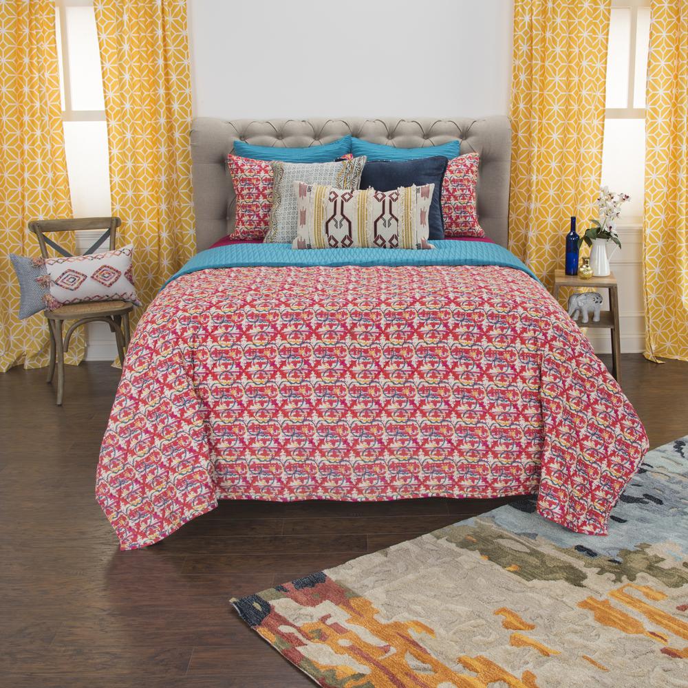 Rizzy Home 70" x 86" Quilt- BQ4570. Picture 4