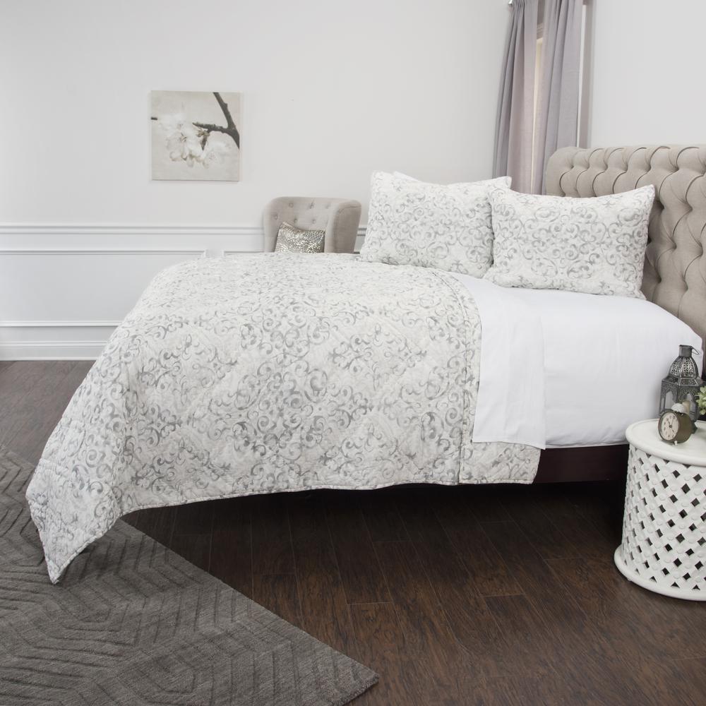 Rizzy Home 70" x 86" Quilt- BQ4571. Picture 3