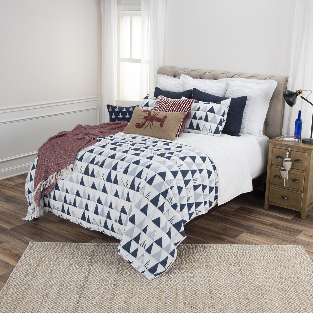 Rizzy Home 70" x 86" Quilt- BQ4593. Picture 3