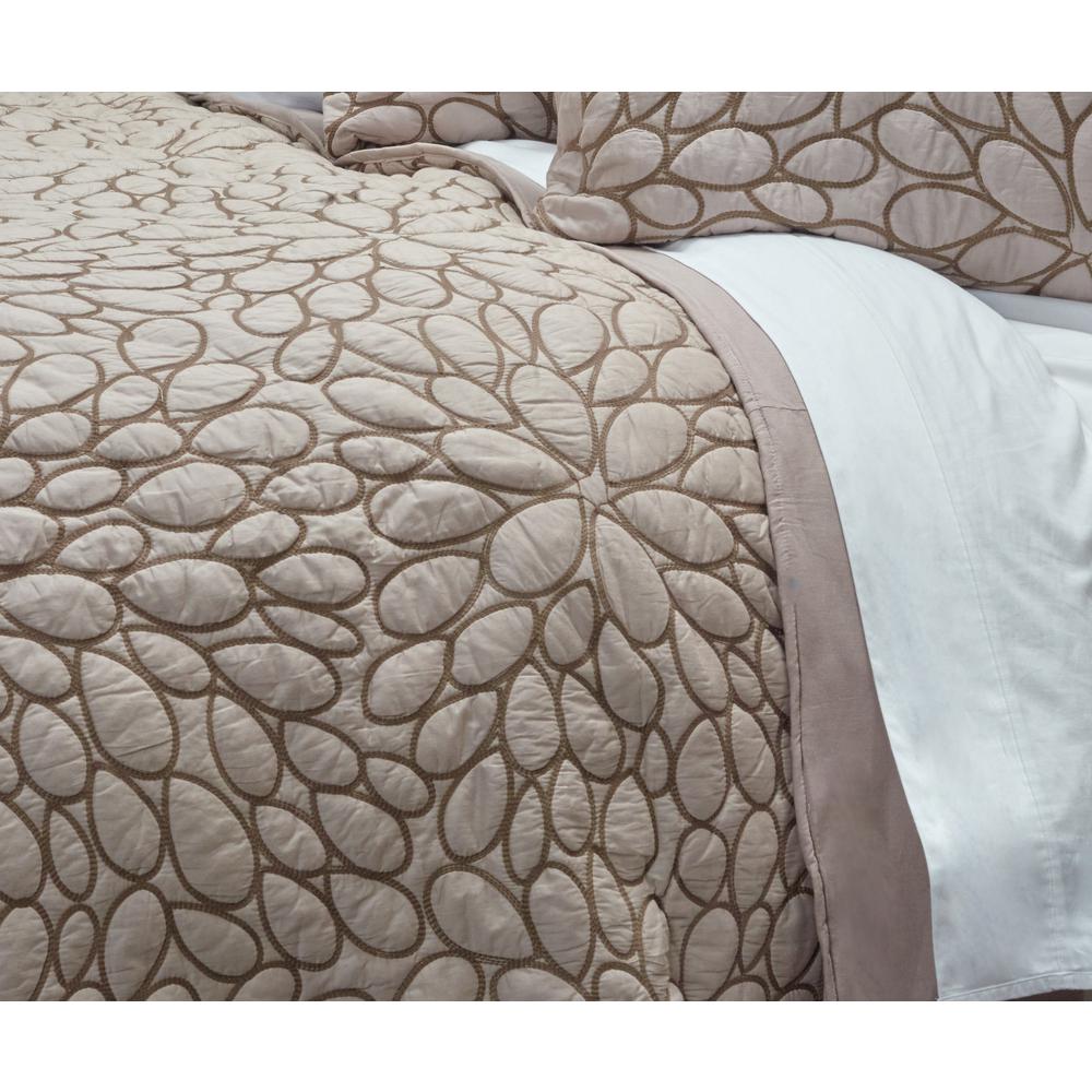 Rizzy Home 20" x 26" Standard Sham- BT1571. Picture 5