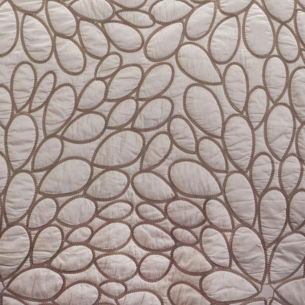 Rizzy Home 20" x 26" Standard Sham- BT1571. Picture 7