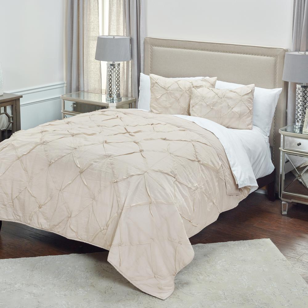 Rizzy Home 20" x 26" Standard Sham- BT1711. Picture 1