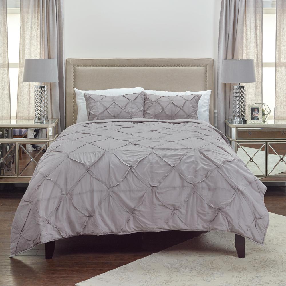 Rizzy Home 20" x 26" Standard Sham- BT1712. Picture 2