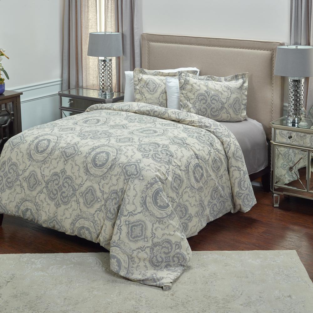 Rizzy Home 70" x 86" Duvet - BT4194. Picture 1