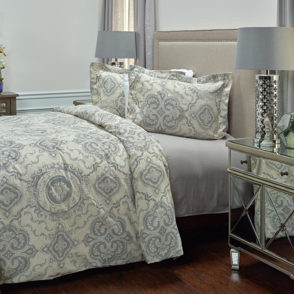 Rizzy Home 70" x 86" Duvet - BT4194. Picture 3