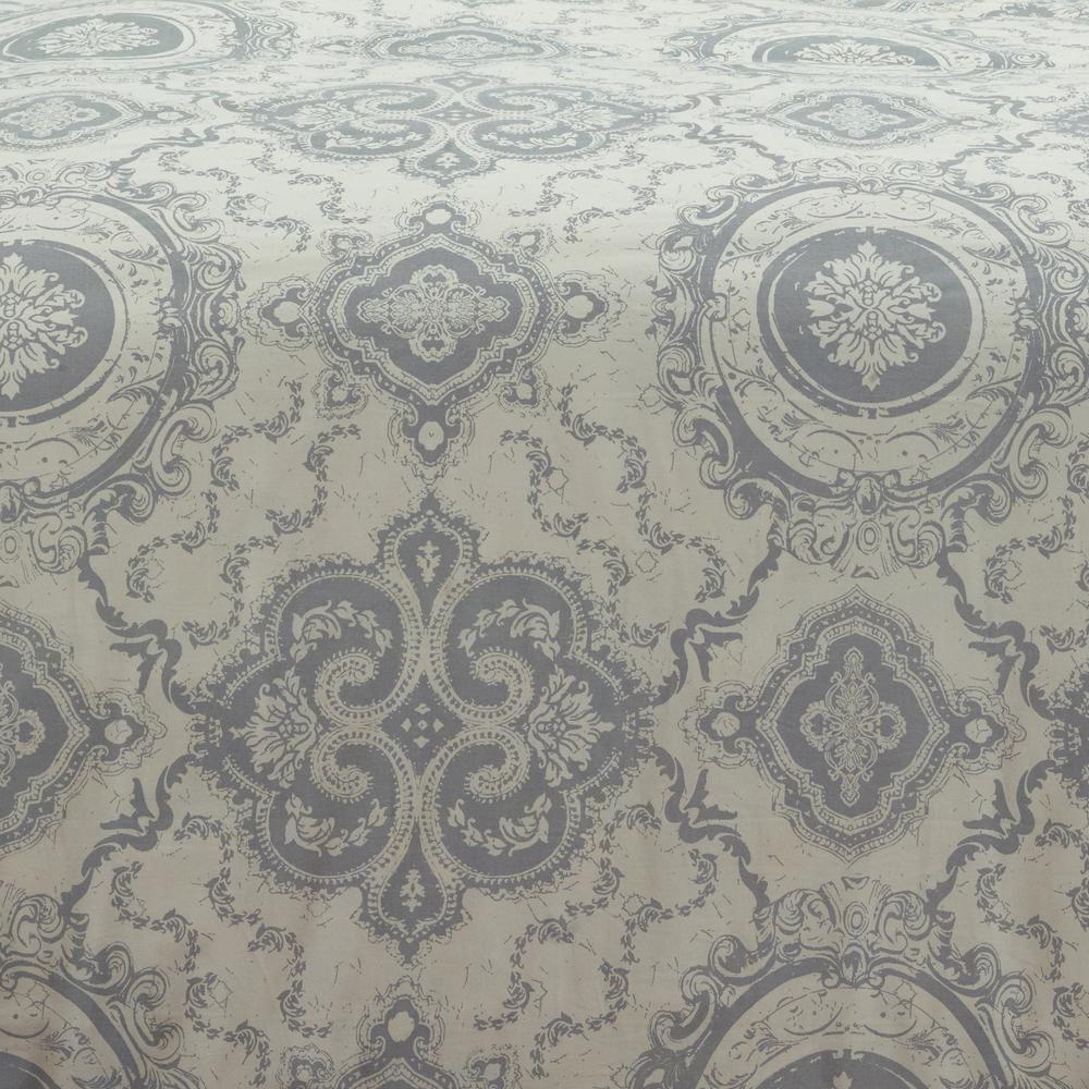 Rizzy Home 70" x 86" Duvet - BT4194. Picture 9