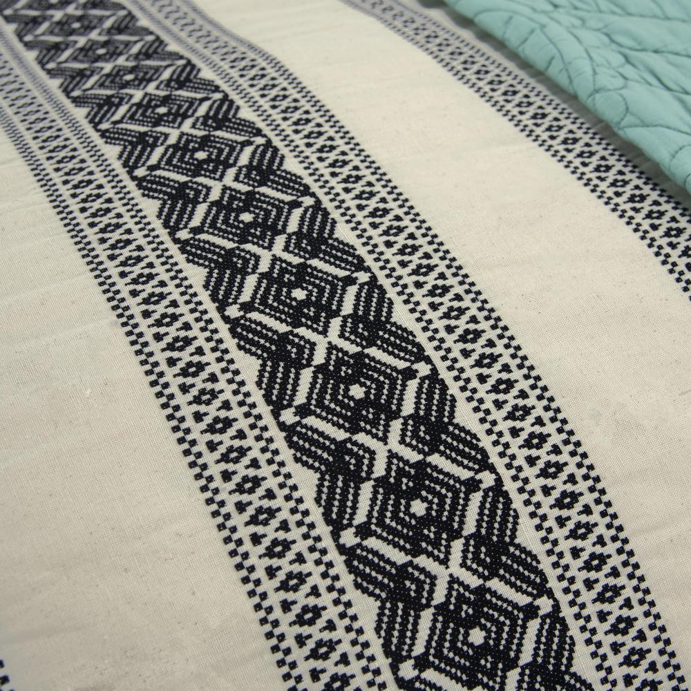 98" x 98" Duvet. Picture 3