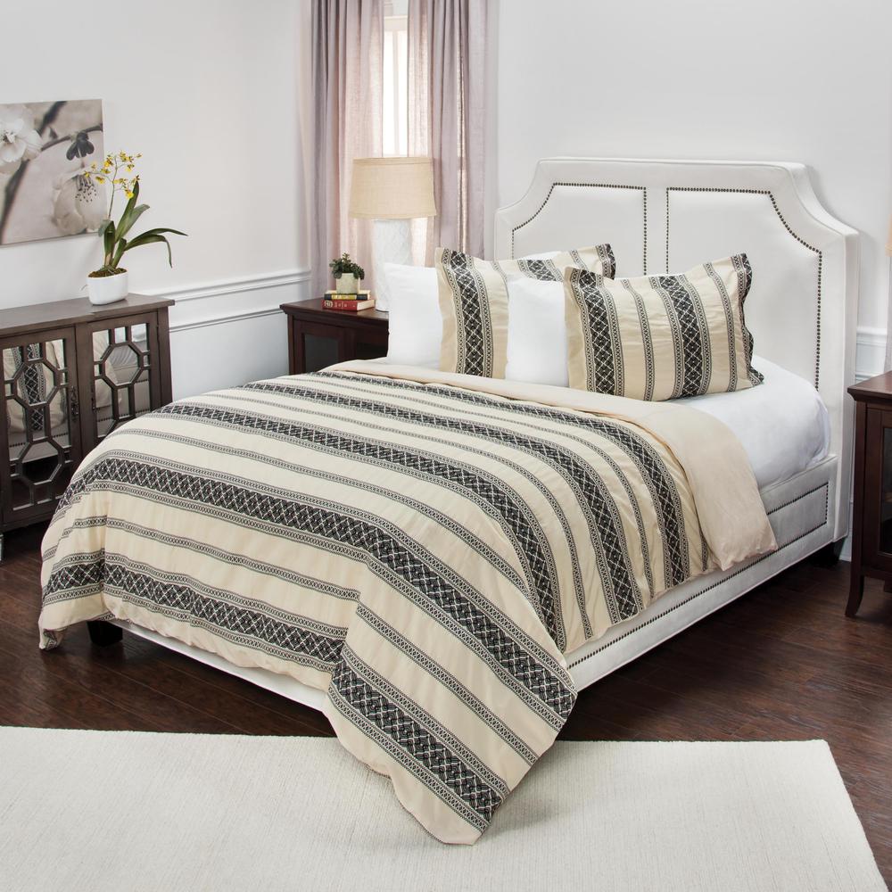 98" x 98" Duvet. Picture 4