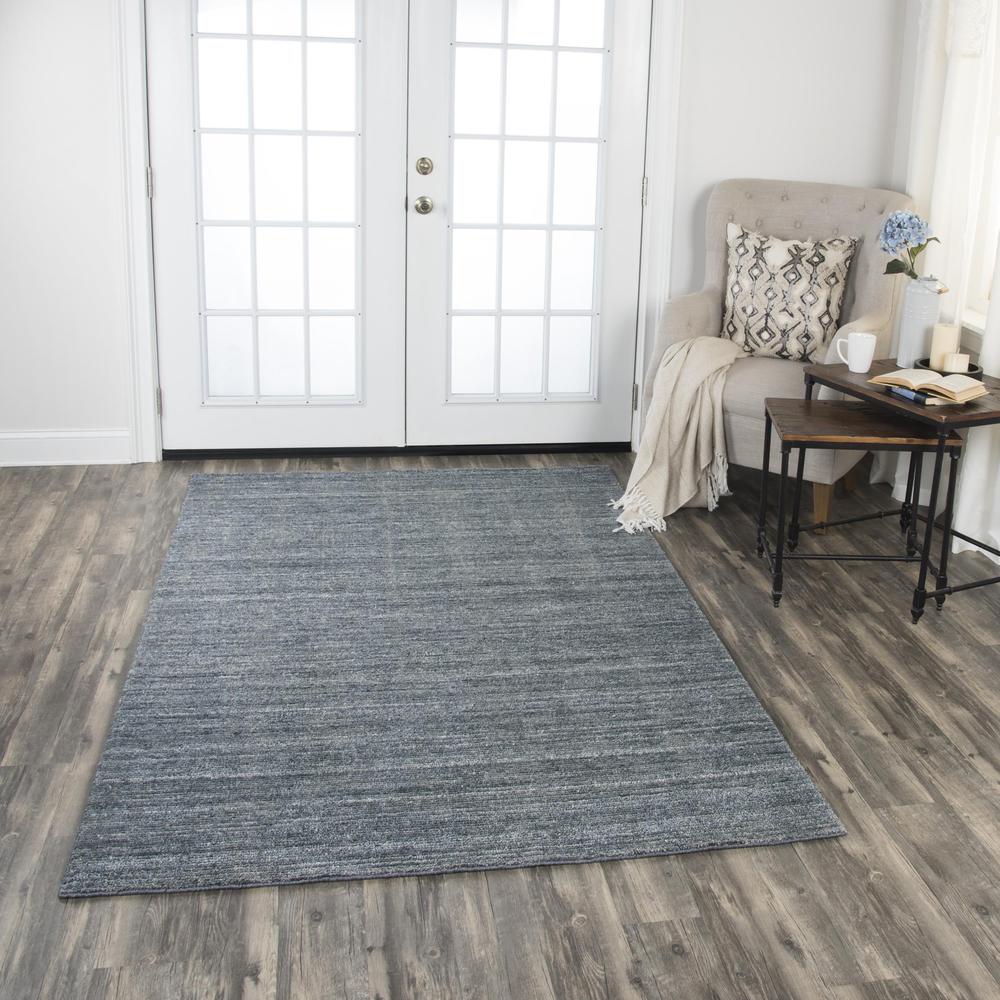 8' x 10' Hand-Loomed Rectangle Rug. Picture 2