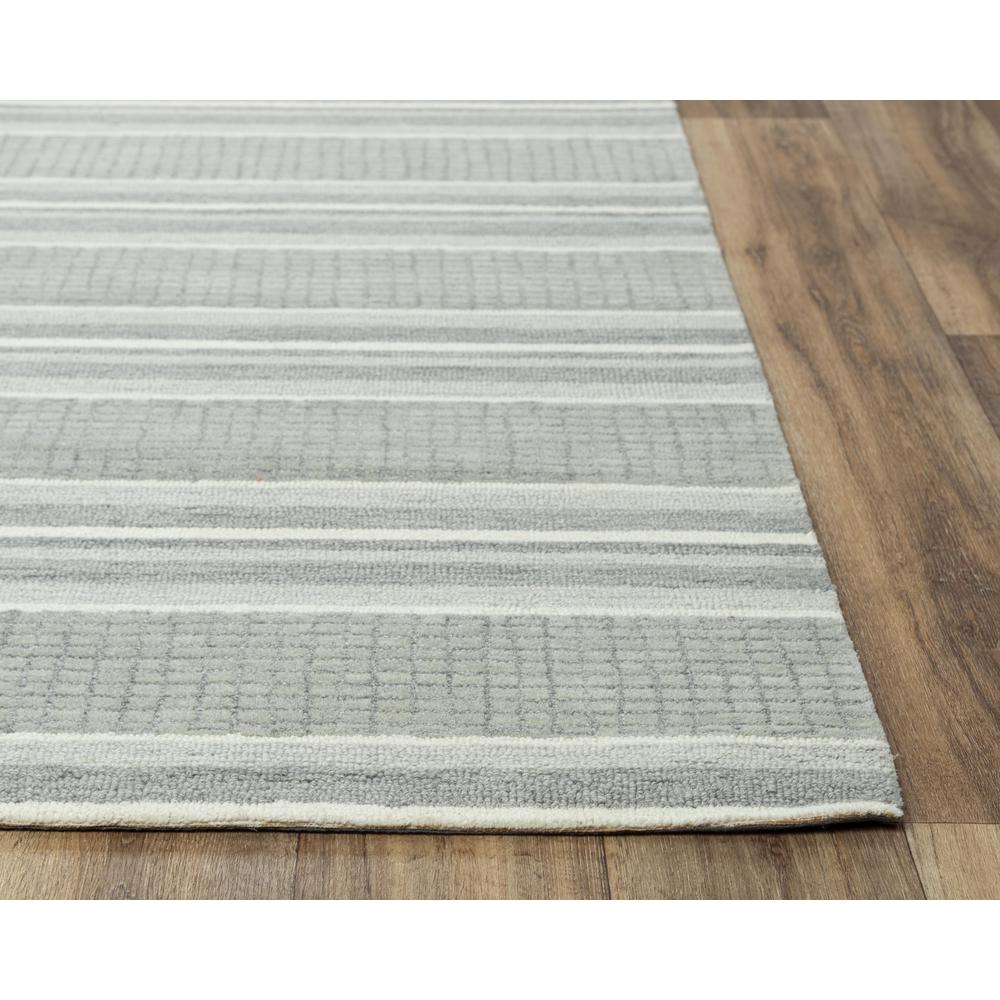 8' x 10' Hand-Tufted Rectangle Rug. Picture 2