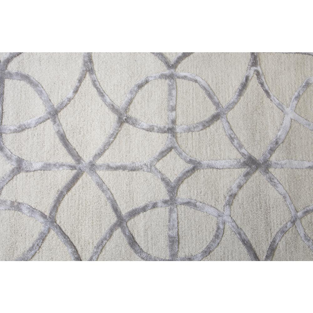 8' x 10' Hand-Tufted Rectangle Rug. Picture 3