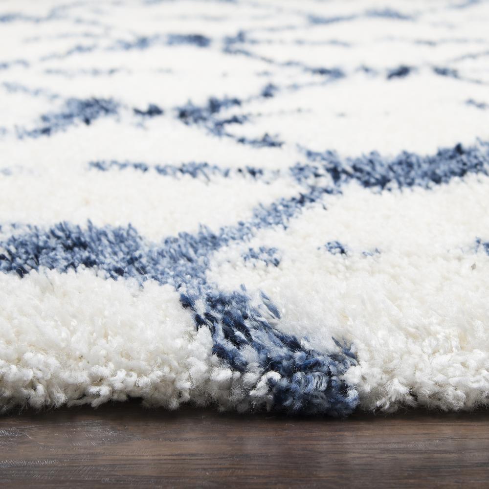5' x 7" Machine-Made Rectangle Rug. Picture 4