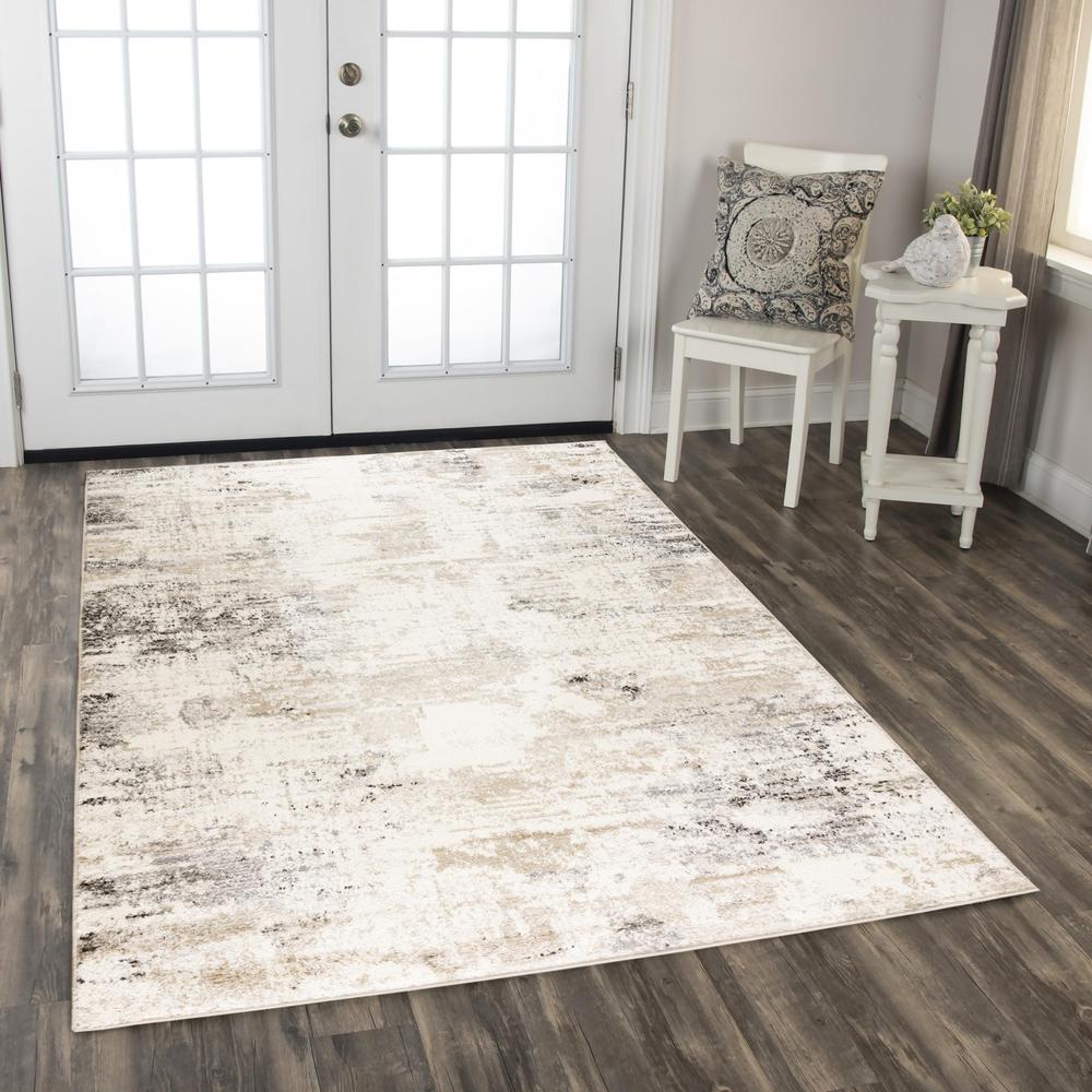 5' x 7" Machine-Made Rectangle Rug. Picture 2