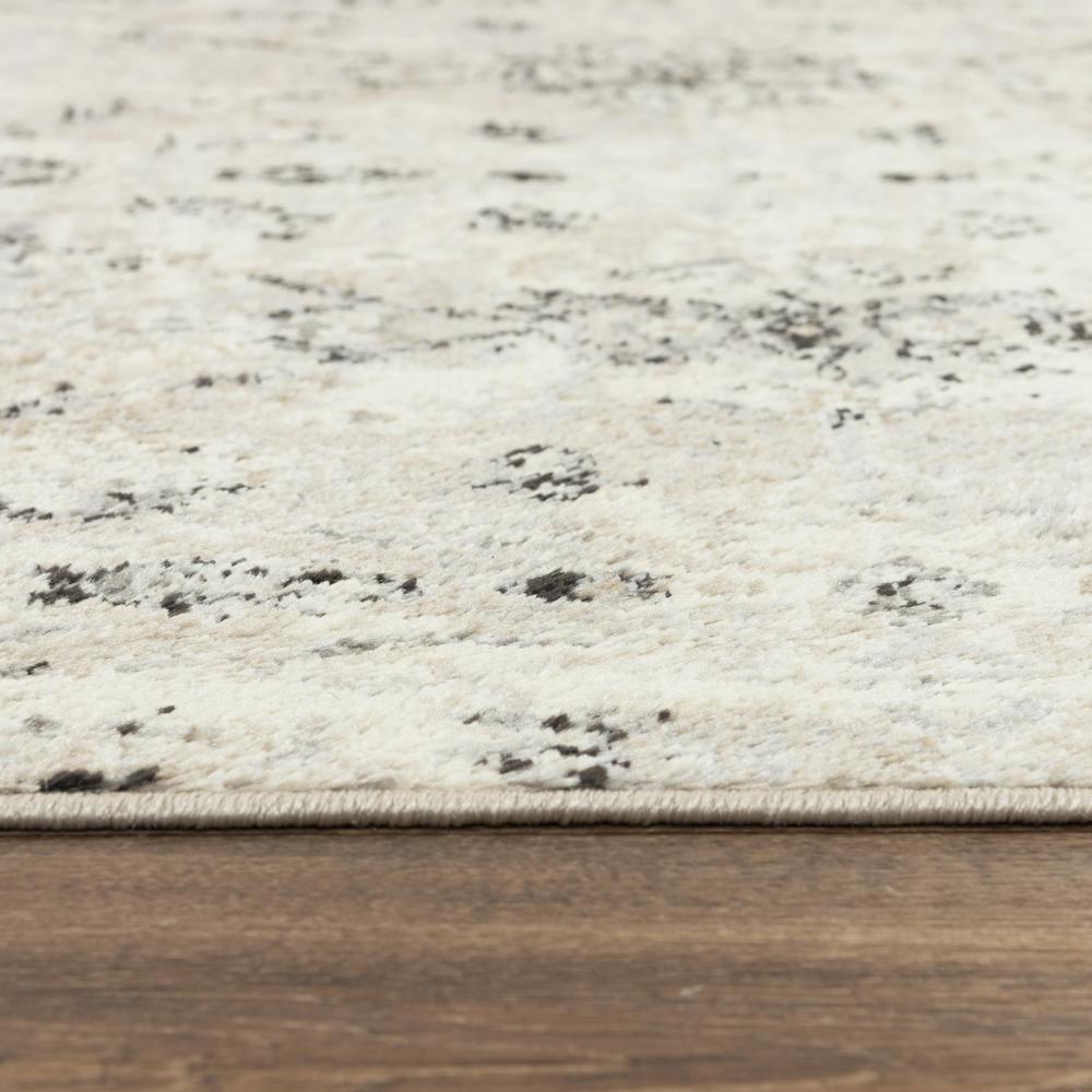 5' x 7" Machine-Made Rectangle Rug. Picture 6