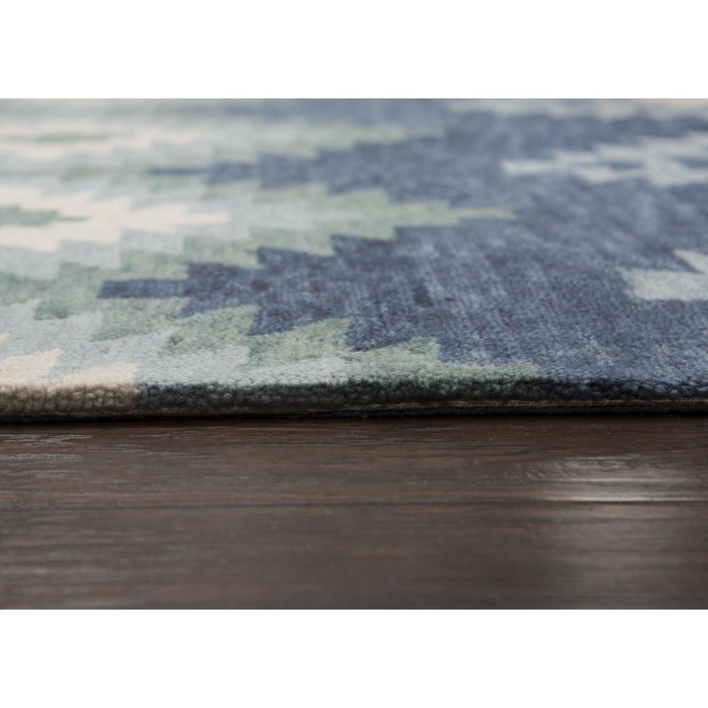 Hand Tufted Cut Pile Wool Rug, 5' x 8'. Picture 4