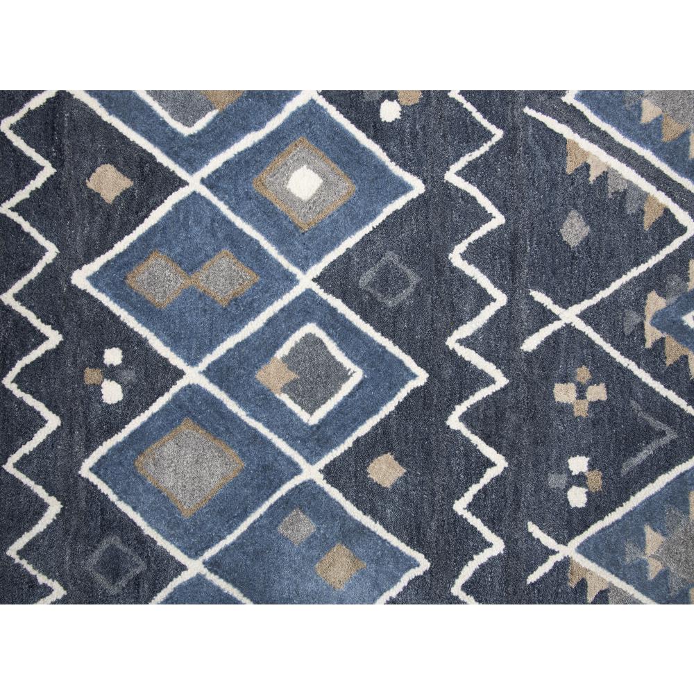 8' x 10' Hand-Tufted Rectangle Rug. Picture 2