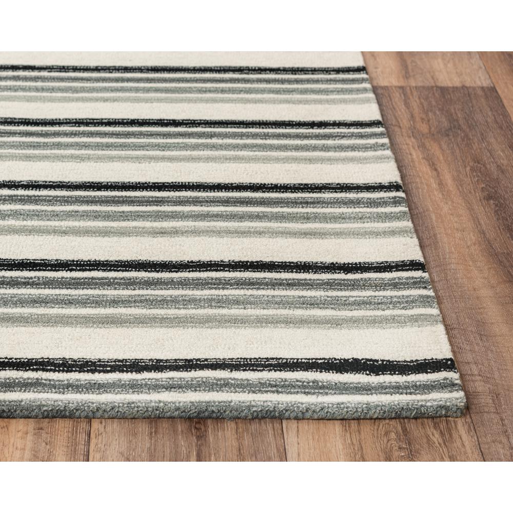 8' x 10' Hand-Tufted Rectangle Rug. Picture 1