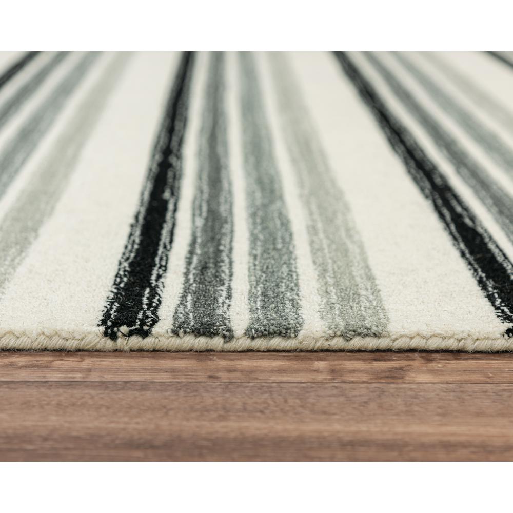 8' x 10' Hand-Tufted Rectangle Rug. Picture 5