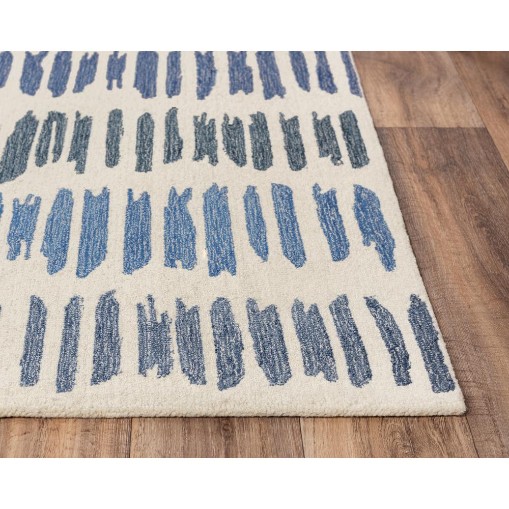 8' x 10' Hand-Tufted Rectangle Rug. Picture 1
