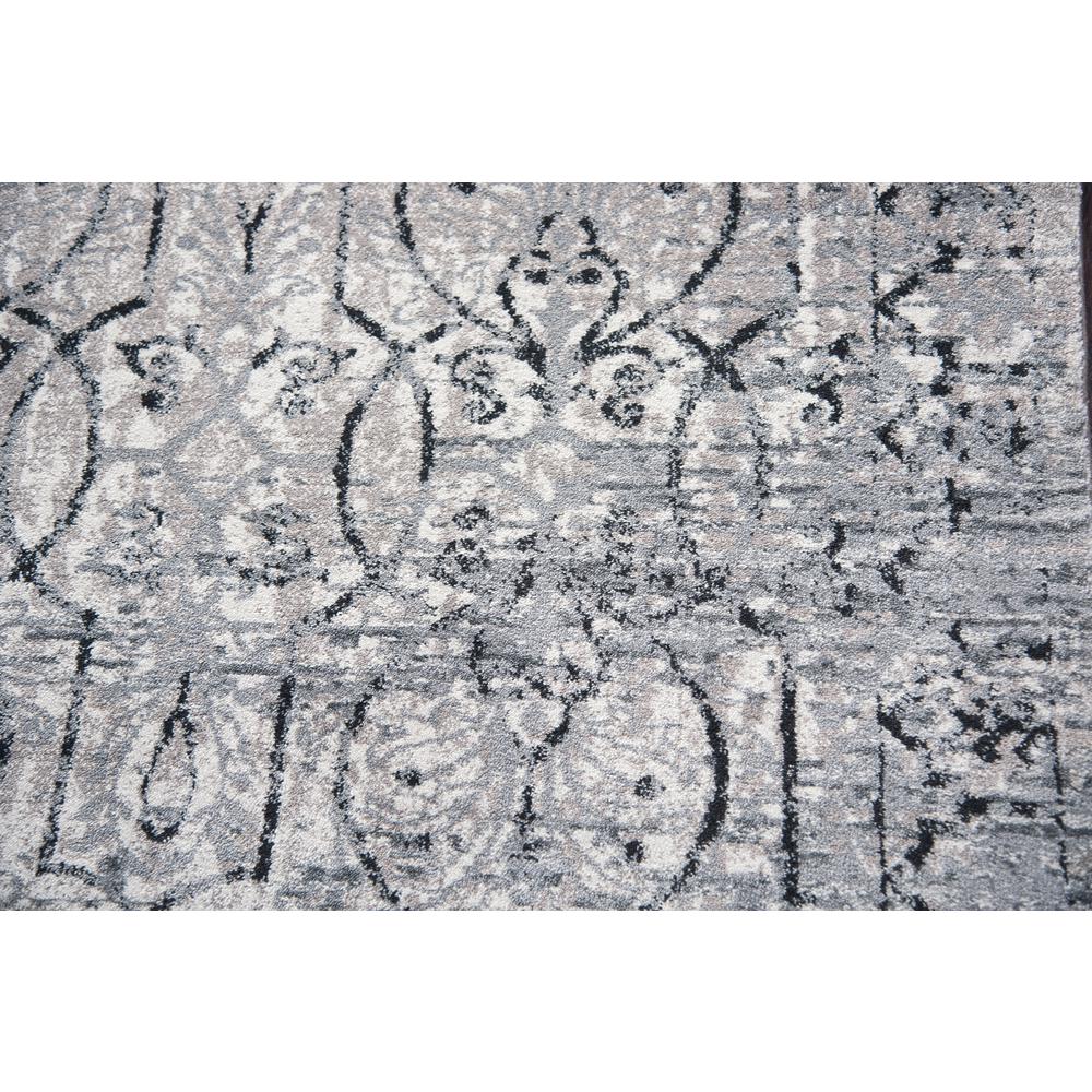 8' x 10' Machine-Made Rectangle Rug. Picture 2