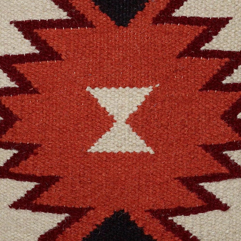 18" x 18" Pillow Cover. Picture 3