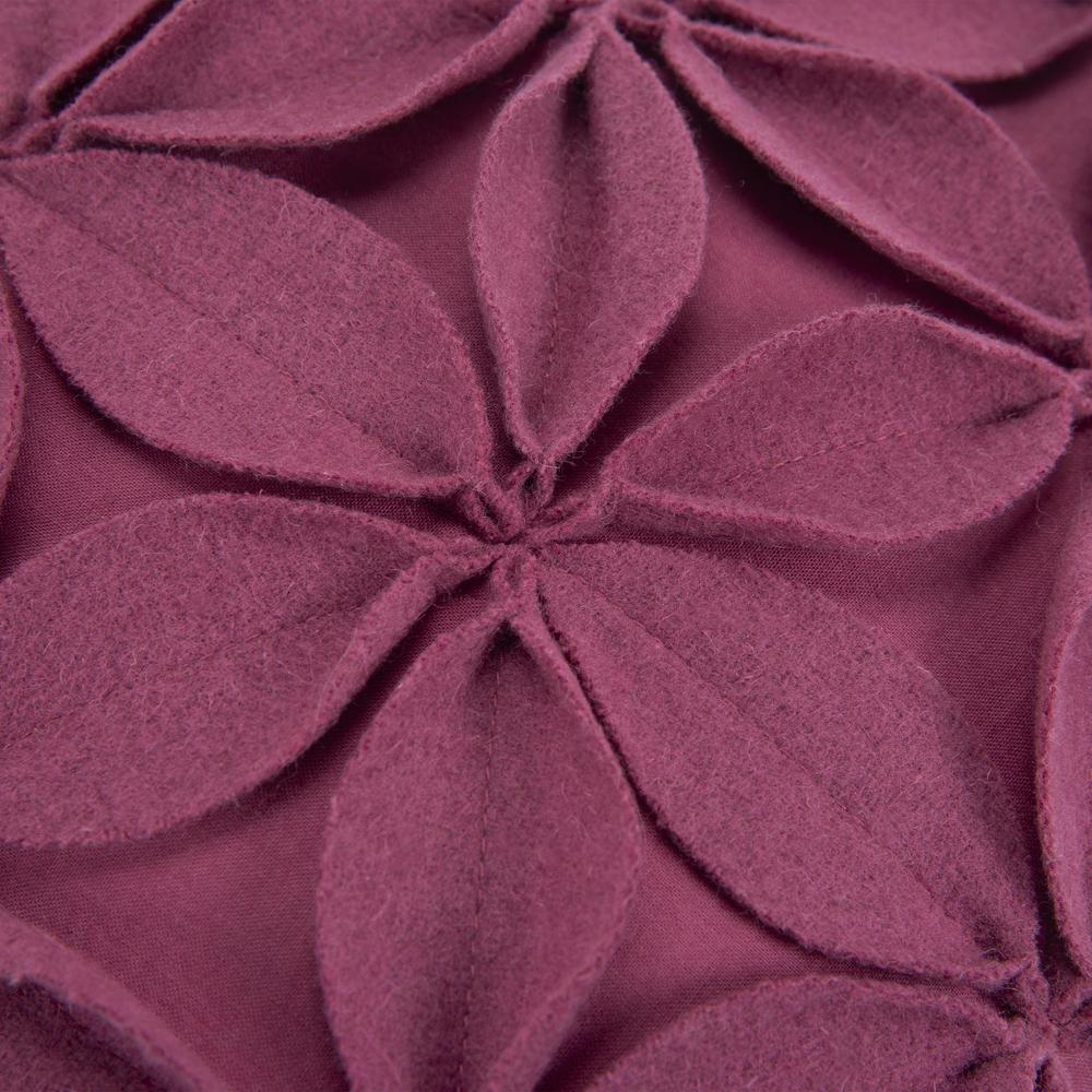 18" x 18" Poly Filled Pillow. Picture 2