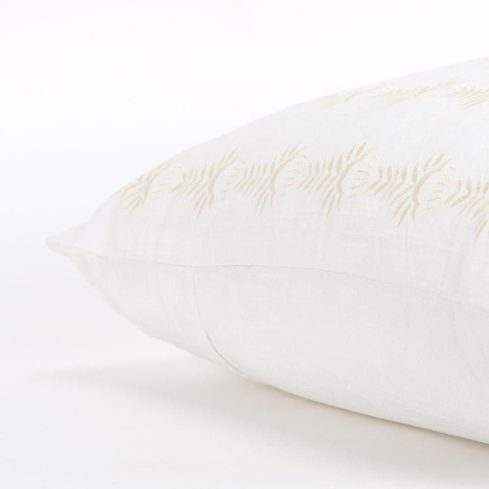 20"X20" 1 down filled pillow. Picture 5