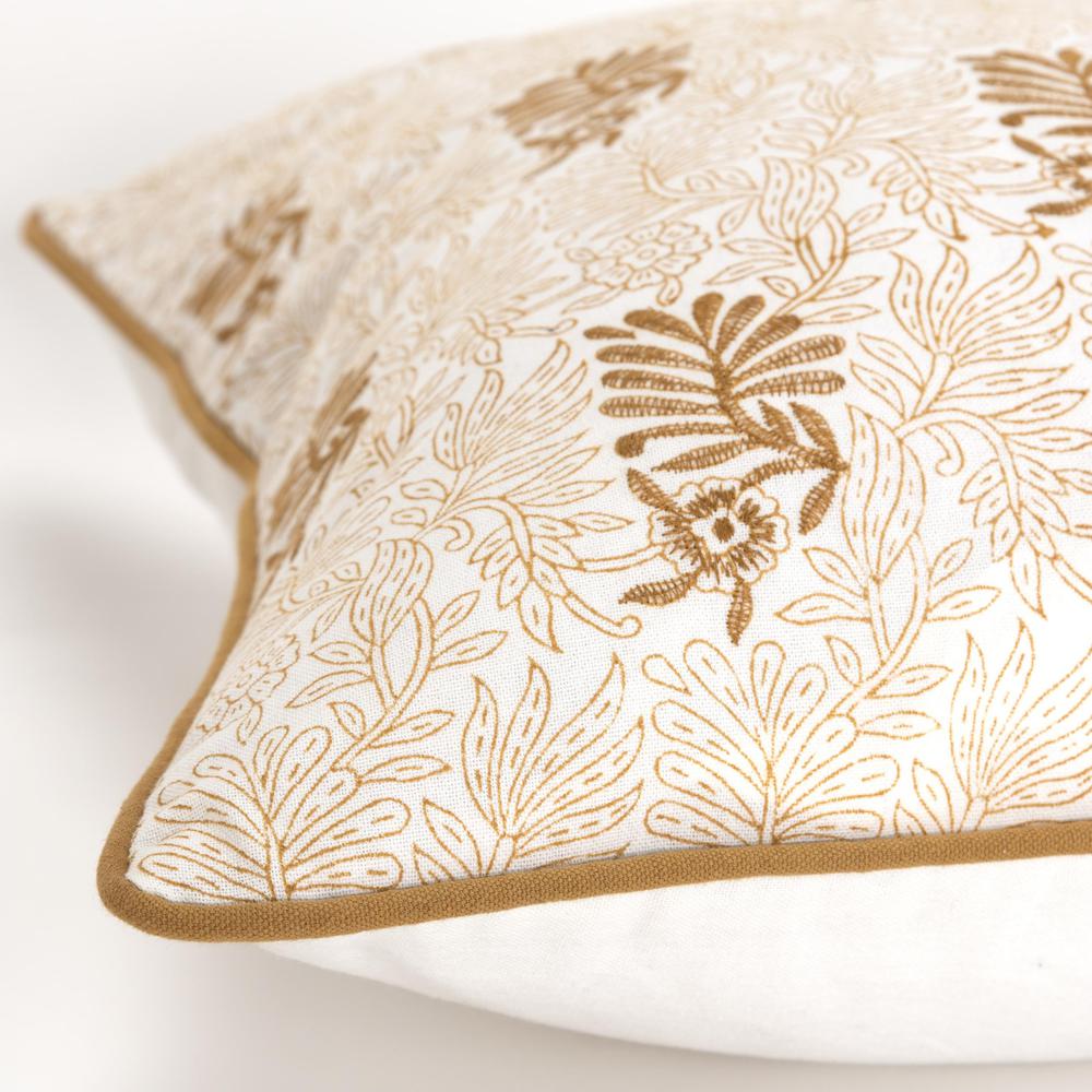 20" x 20" Pillow Cover. Picture 4