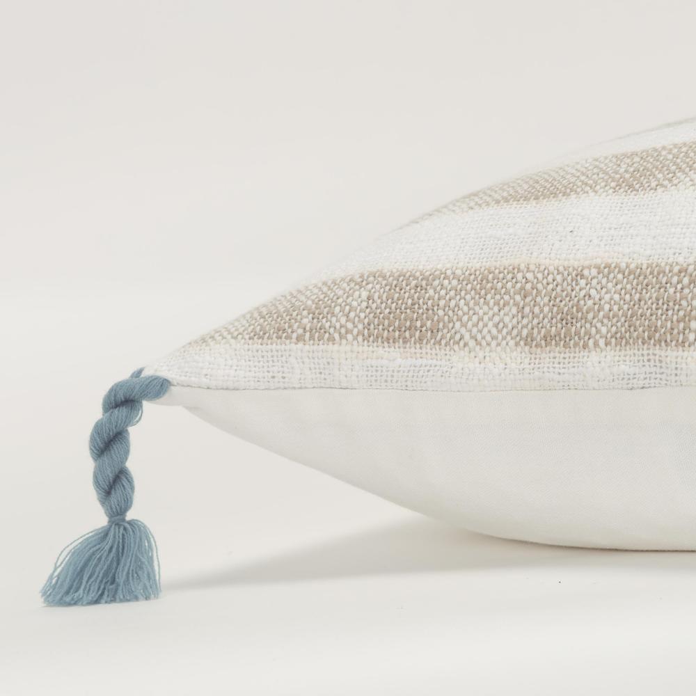 18" x 18" Down Filled Pillow. Picture 5