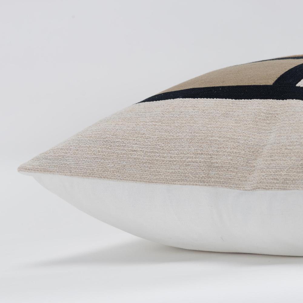 20"X20" 1 down filled pillow. Picture 5