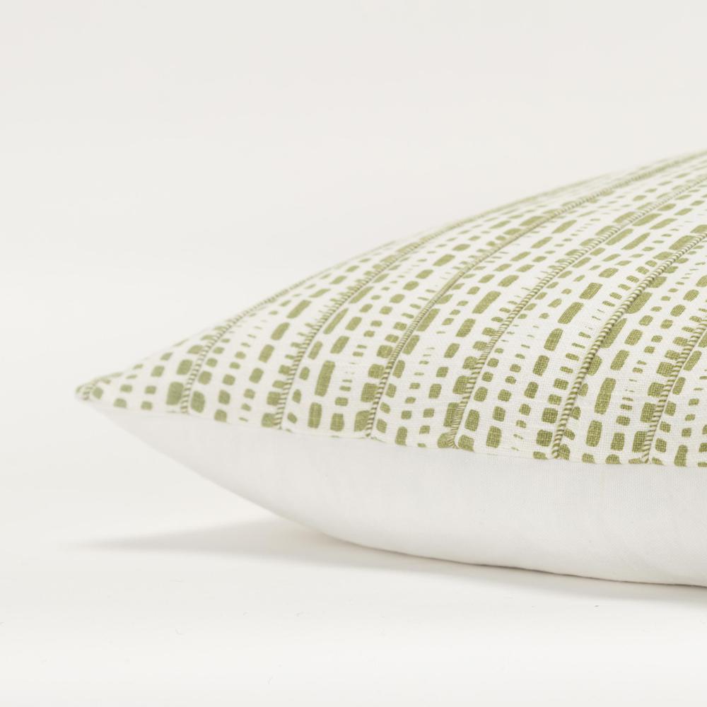 20"X20" 1 down filled pillow. Picture 5
