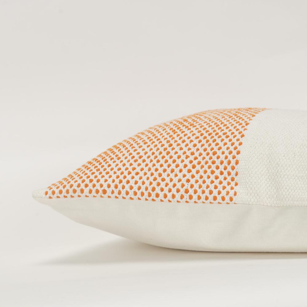 14"X20" 1 down filled pillow. Picture 5
