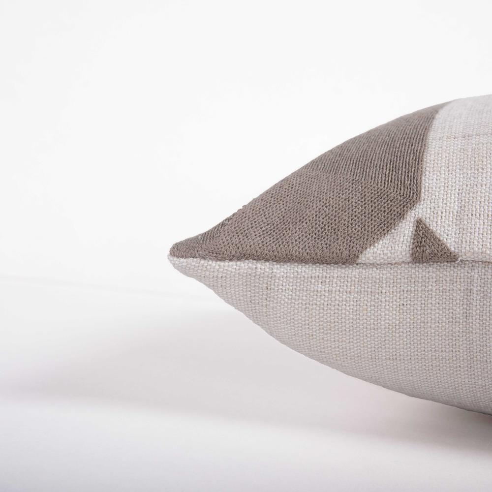 18" x 18" Down Filled Pillow. Picture 5