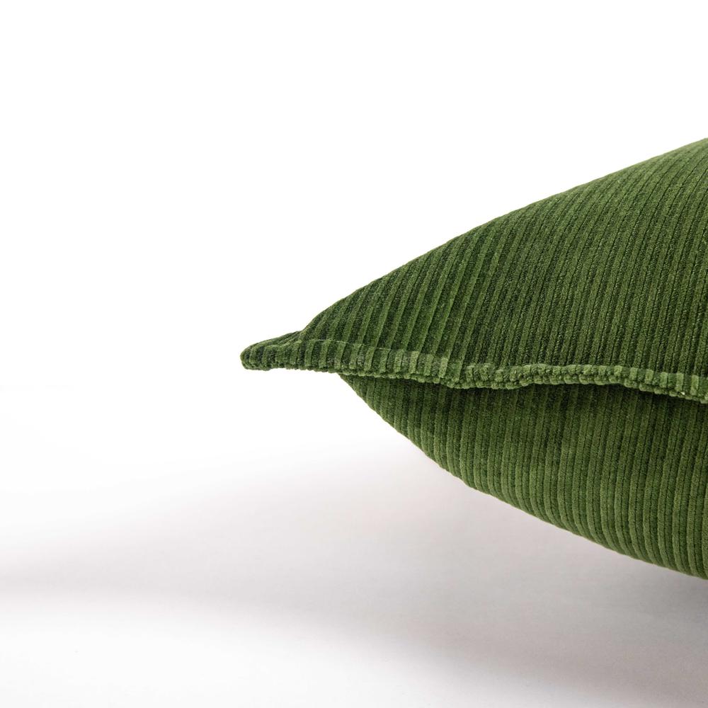 20" x 20" indoor pillow. Picture 4