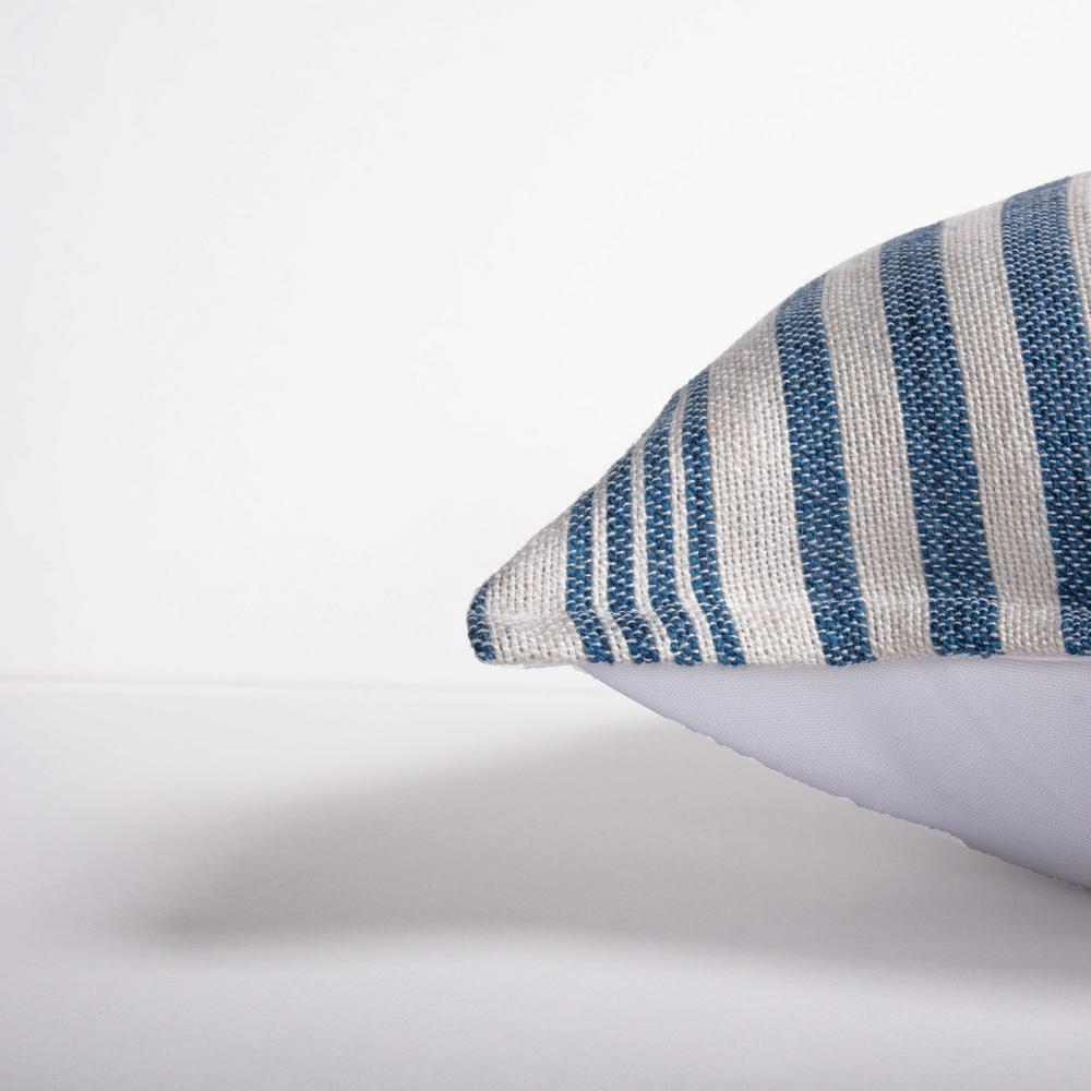20" x 20" Down Filled Pillow. Picture 5